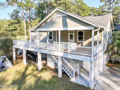 Welcome to Island living in Pleasant Point. This 3 bedroom 2 on  in South Carolina - for sale on GolfHomes.com, golf home, golf lot