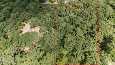 Come build your dream home in a highly sought-after neighborhood on Rivers Edge Golf Club in North Carolina - for sale on GolfHomes.com, golf home, golf lot