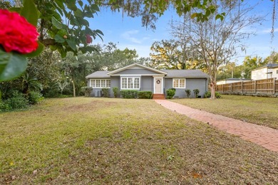 For Sale, Rent at $4,500 or Lease Purchase. This stunning 1941 on Capital City Country Club in Florida - for sale on GolfHomes.com, golf home, golf lot