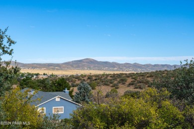 Beautifully maintained home in Prescott Country Club! 3 bedrooms on Prescott Golf and Country Club in Arizona - for sale on GolfHomes.com, golf home, golf lot