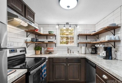 SEE AGENT REMARKS. Nicely updated townhouse near Lake DeSoto on DeSoto Golf Course in Arkansas - for sale on GolfHomes.com, golf home, golf lot