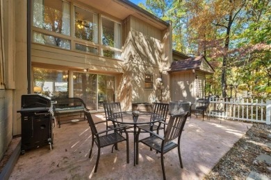 SEE AGENT REMARKS. Nicely updated townhouse near Lake DeSoto on DeSoto Golf Course in Arkansas - for sale on GolfHomes.com, golf home, golf lot
