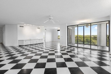 Welcome to your dream condo in the heart of central Boca! This on Boca Pointe Country Club in Florida - for sale on GolfHomes.com, golf home, golf lot