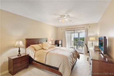 Updated Walk-In Level Unit - NO STEPS! Spacious 2 bedroom, 2 on Seasons Ridge At Four Seasons in Missouri - for sale on GolfHomes.com, golf home, golf lot