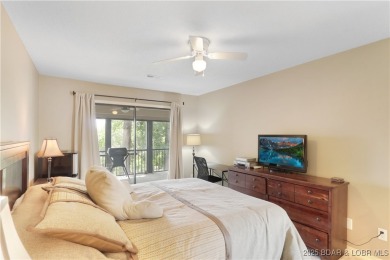 Updated Walk-In Level Unit - NO STEPS! Spacious 2 bedroom, 2 on Seasons Ridge At Four Seasons in Missouri - for sale on GolfHomes.com, golf home, golf lot