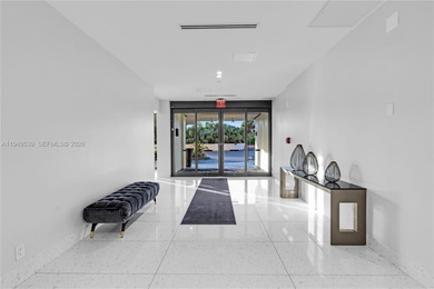 EXCEPTIONAL AVENTURA LIVING OVERLOOKING TURNBERRY GOLF COURSE on Turnberry Isle Resort and Club in Florida - for sale on GolfHomes.com, golf home, golf lot