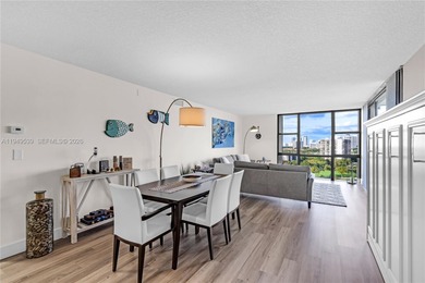 EXCEPTIONAL AVENTURA LIVING OVERLOOKING TURNBERRY GOLF COURSE on Turnberry Isle Resort and Club in Florida - for sale on GolfHomes.com, golf home, golf lot