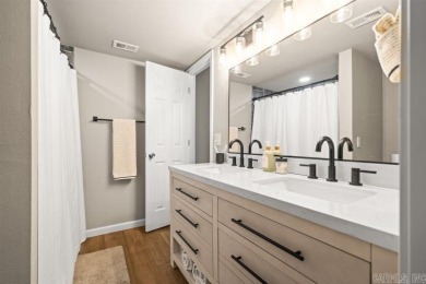 SEE AGENT REMARKS!  This 3 bedroom/2 Bath Townhouse is located on DeSoto Golf Course in Arkansas - for sale on GolfHomes.com, golf home, golf lot