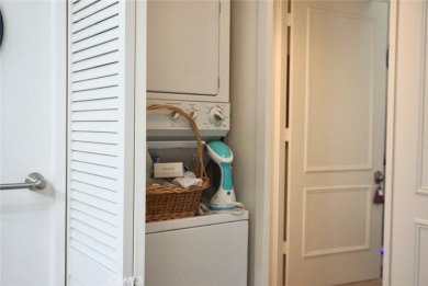 Welcome to 1664 Thunderbird Drive, Unit 17I -- a delightful on Leisure World Seal Beach Golf Course in California - for sale on GolfHomes.com, golf home, golf lot