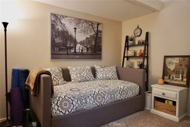 Welcome to 1664 Thunderbird Drive, Unit 17I -- a delightful on Leisure World Seal Beach Golf Course in California - for sale on GolfHomes.com, golf home, golf lot