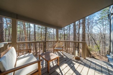 SEE AGENT REMARKS!  This 3 bedroom/2 Bath Townhouse is located on DeSoto Golf Course in Arkansas - for sale on GolfHomes.com, golf home, golf lot