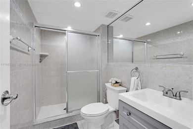 EXCEPTIONAL AVENTURA LIVING OVERLOOKING TURNBERRY GOLF COURSE on Turnberry Isle Resort and Club in Florida - for sale on GolfHomes.com, golf home, golf lot