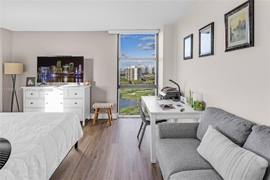 EXCEPTIONAL AVENTURA LIVING OVERLOOKING TURNBERRY GOLF COURSE on Turnberry Isle Resort and Club in Florida - for sale on GolfHomes.com, golf home, golf lot