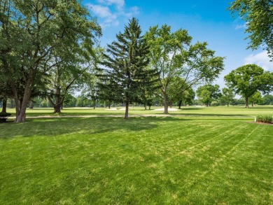 CELEBRATE the 4th of JULY in WORTHINGTON HILLS! SPECTACULAR GOLF on Worthington Hills Country Club in Ohio - for sale on GolfHomes.com, golf home, golf lot
