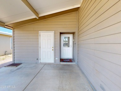 This cozy 2B/2B home Is located In the Golf Course community Of on Pueblo Golf Course in Arizona - for sale on GolfHomes.com, golf home, golf lot