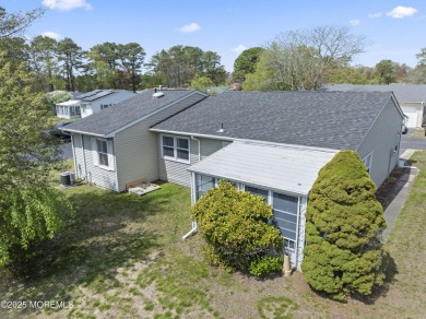 Welcome to this gorgeous turn-key Bedford Model situated on a on Keswick Village Golf Course in New Jersey - for sale on GolfHomes.com, golf home, golf lot