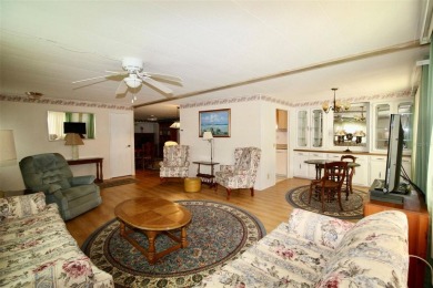 **ENORMOUS LIVING SPACE IN GOLDEN GATE** Enjoy one of the on Mainlands Golf Club in Florida - for sale on GolfHomes.com, golf home, golf lot