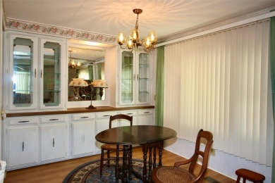 **ENORMOUS LIVING SPACE IN GOLDEN GATE** Enjoy one of the on Mainlands Golf Club in Florida - for sale on GolfHomes.com, golf home, golf lot