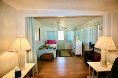 **ENORMOUS LIVING SPACE IN GOLDEN GATE** Enjoy one of the on Mainlands Golf Club in Florida - for sale on GolfHomes.com, golf home, golf lot