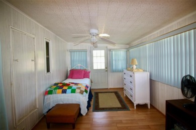 **ENORMOUS LIVING SPACE IN GOLDEN GATE** Enjoy one of the on Mainlands Golf Club in Florida - for sale on GolfHomes.com, golf home, golf lot