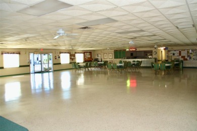 **ENORMOUS LIVING SPACE IN GOLDEN GATE** Enjoy one of the on Mainlands Golf Club in Florida - for sale on GolfHomes.com, golf home, golf lot