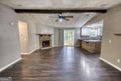 Charming 3-bedroom, 2-bath home in the desirable Turtle Cove on Turtle Cove Golf Course in Georgia - for sale on GolfHomes.com, golf home, golf lot