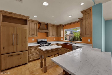 WELCOME TO YOUR DESERT OASIS IN SUN CITY SUMMERLIN! THIS on Highland Falls Golf Club in Nevada - for sale on GolfHomes.com, golf home, golf lot
