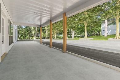 On Fleek. Bussin'. IYKYK.Welcome to a truly exceptional modern on Kimberling City Golf Club in Missouri - for sale on GolfHomes.com, golf home, golf lot