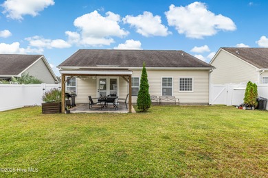 Motivated seller offering a great buy for this 3 bedroom, 2 bath on Long Bay Club in South Carolina - for sale on GolfHomes.com, golf home, golf lot