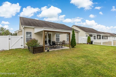 Motivated seller offering a great buy for this 3 bedroom, 2 bath on Long Bay Club in South Carolina - for sale on GolfHomes.com, golf home, golf lot