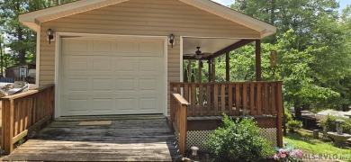 Beautifully maintained 2007 Forest River Cardinal 34' Fifth on River Ridge Golf Club in Virginia - for sale on GolfHomes.com, golf home, golf lot