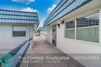 ELEGANT 2/2 APARTMENT AT DESIRABLE KINGS POINT WITH SPECTACULAR on Kings Point Golf - Executive in Florida - for sale on GolfHomes.com, golf home, golf lot