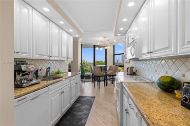 Remodeled 2 bedroom in the heart of Aventura. Double door foyer on Turnberry Isle Resort and Club in Florida - for sale on GolfHomes.com, golf home, golf lot