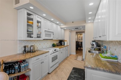 Remodeled 2 bedroom in the heart of Aventura. Double door foyer on Turnberry Isle Resort and Club in Florida - for sale on GolfHomes.com, golf home, golf lot