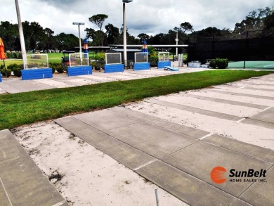 Free Lot Lease & Golf! Call Agent for details.    Rolling Greens on Rolling Greens Executive Golf Community in Florida - for sale on GolfHomes.com, golf home, golf lot