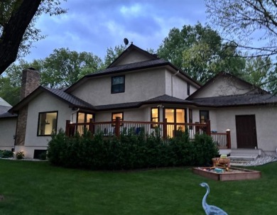 Welcome to your new home in the heart of Leawood! This beautiful on Leawood South Country Club in Kansas - for sale on GolfHomes.com, golf home, golf lot