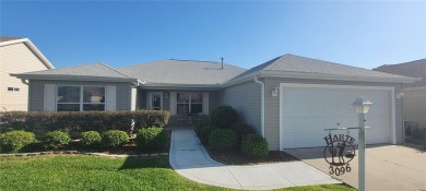 MOVE IN READY - UPGRADED - TURNKEY -GOLF CART INCLUDED- NO BOND on The Links of Spruce Creek in Florida - for sale on GolfHomes.com, golf home, golf lot
