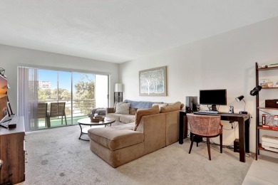 Discover serene lakeside living in this spacious 1-bedroom, 1 on Palm-Aire Country Club and Resort - Palms in Florida - for sale on GolfHomes.com, golf home, golf lot