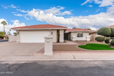 TOTALLY REMODELED & redesigned ZUNI floorplan-walls removed to on Cottonwood Country Club in Arizona - for sale on GolfHomes.com, golf home, golf lot