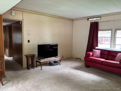 Nice Mobile Home In Country Club Estates. Home offers covered on The University Club of Connecticut in Connecticut - for sale on GolfHomes.com, golf home, golf lot