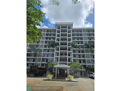 Best price for the one of the largest 3BR/2.5BA units in pet on Palm-Aire Country Club and Resort - Palms in Florida - for sale on GolfHomes.com, golf home, golf lot