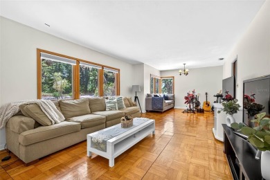 Come see this well-maintained 3-bedroom, 2.5-bath midcentury on Temple Terrace Golf and Country Club in Florida - for sale on GolfHomes.com, golf home, golf lot