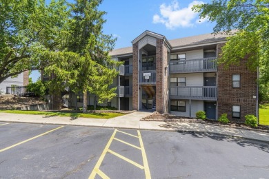 Welcome to your fully furnished two-bedroom, two-bathroom on Pointe Royale Village Country Club in Missouri - for sale on GolfHomes.com, golf home, golf lot