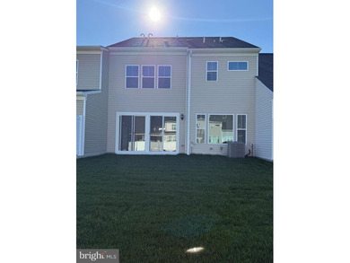 MOVE IN READY!  This Madison villa-style home offers an on Plantation Lakes Golf and Country Club in Delaware - for sale on GolfHomes.com, golf home, golf lot