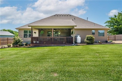 Welcome to 6 Briscoe Lane. This one has so much of what you are on Bella Vista Country Club - Highlands in Arkansas - for sale on GolfHomes.com, golf home, golf lot