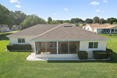 ATTENTION GOLFERS!!!  GOLF COURSE VIEW!!  THIS WELL MAINTAINED on The Links of Spruce Creek in Florida - for sale on GolfHomes.com, golf home, golf lot