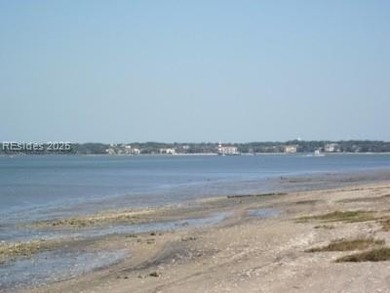 What a wonderful location - the beautiful fifth hole with the on Haig Point Golf Club in South Carolina - for sale on GolfHomes.com, golf home, golf lot