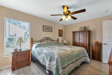 Under contract-accepting backup offers. WOW - INCREIBLE PRICE on Kings Gate Golf Club in Florida - for sale on GolfHomes.com, golf home, golf lot