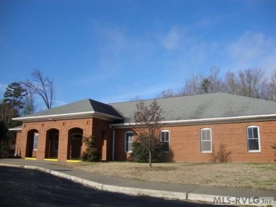 Charming 3BR/2.5 Bath NEW home in Clarksville's GOLF CART on Kinderton Country Club in Virginia - for sale on GolfHomes.com, golf home, golf lot