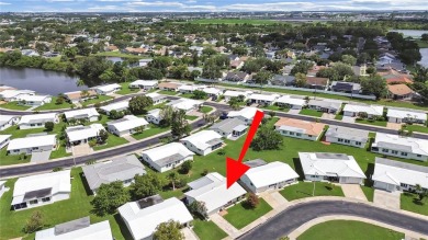 Welcome to your sunny Florida retreat! This charming, move-in on Mainlands Golf Club in Florida - for sale on GolfHomes.com, golf home, golf lot